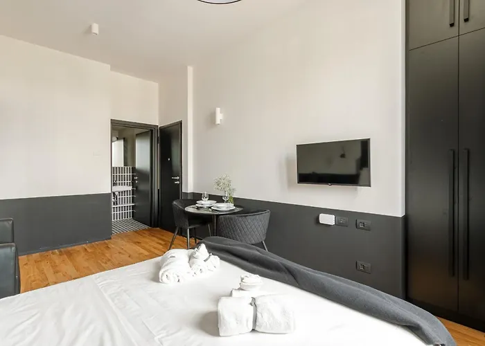 Palazzo Quantum 1 * Milan