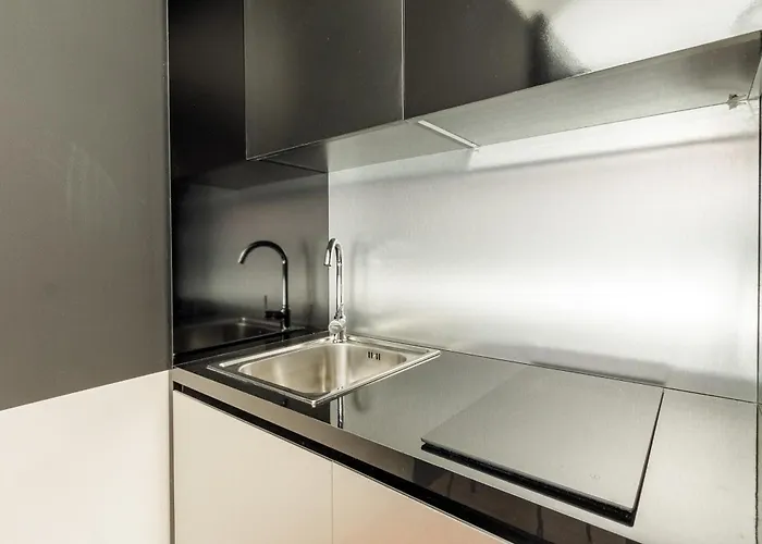 Palazzo Quantum 1 * Milan